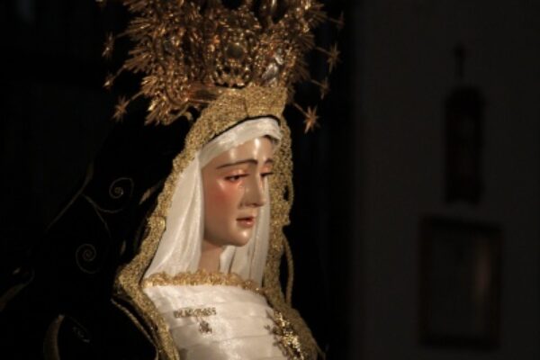 ENTREVISTA A PEDRO MANZANO, RESTAURADOR DE LA SANTÍSIMA VIRGEN DE LOS DOLORES